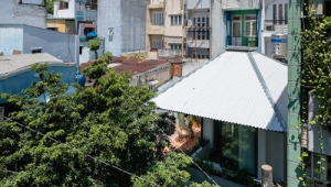 Ngôi nhà giống chiếc ô khổng lồ ở Sài Gòn